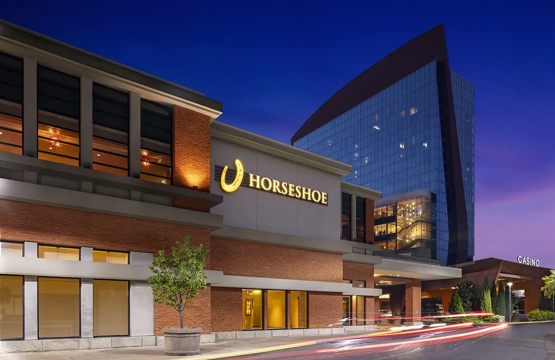 Hotelumiere At The Arch Hotel & Casino - A Caesars Rewards Destination-1